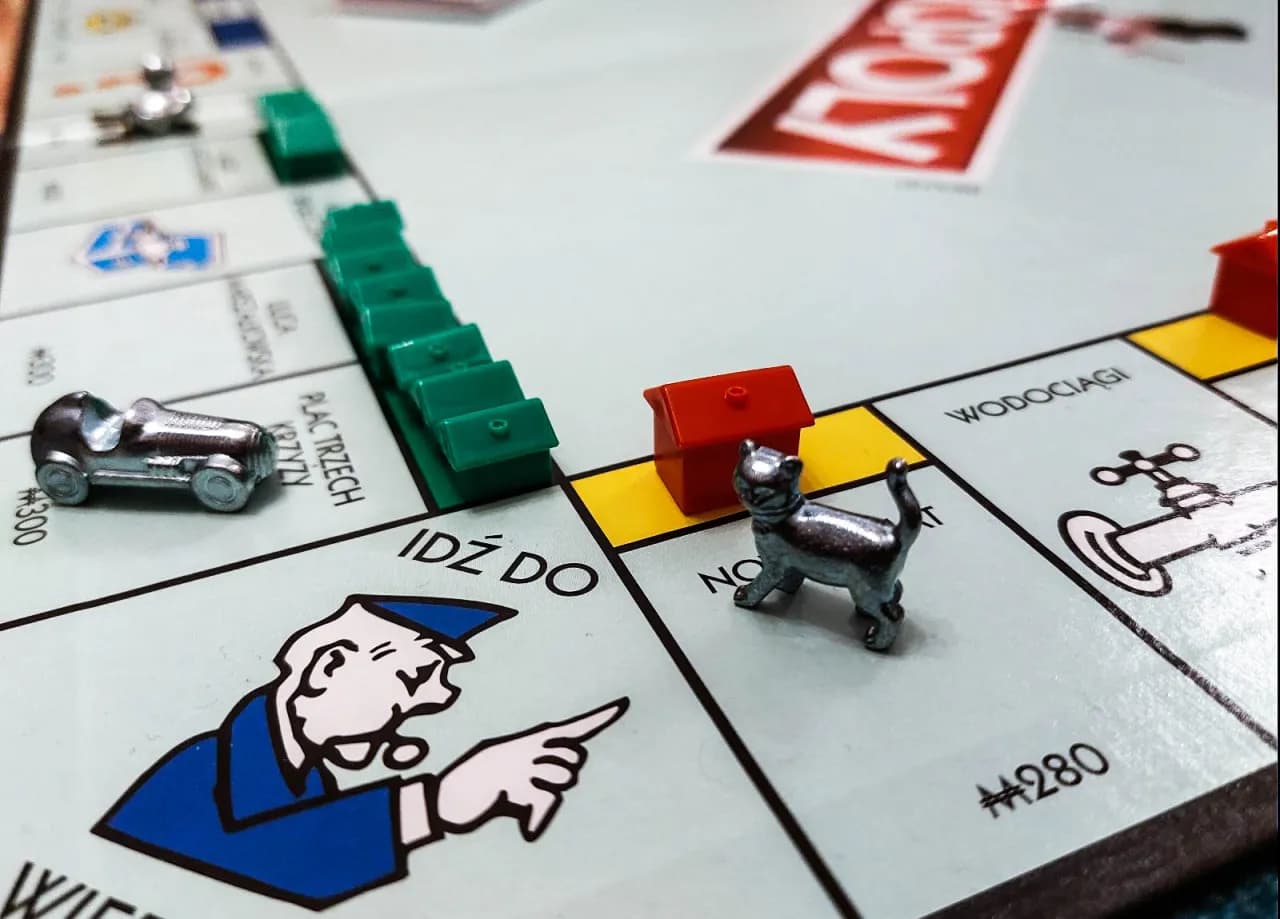 Czym się różni Monopoly od Eurobiznes? Kluczowe różnice i porównanie Czym się różni Monopoly od Eurobiznes? Kluczowe różnice i porównanie
